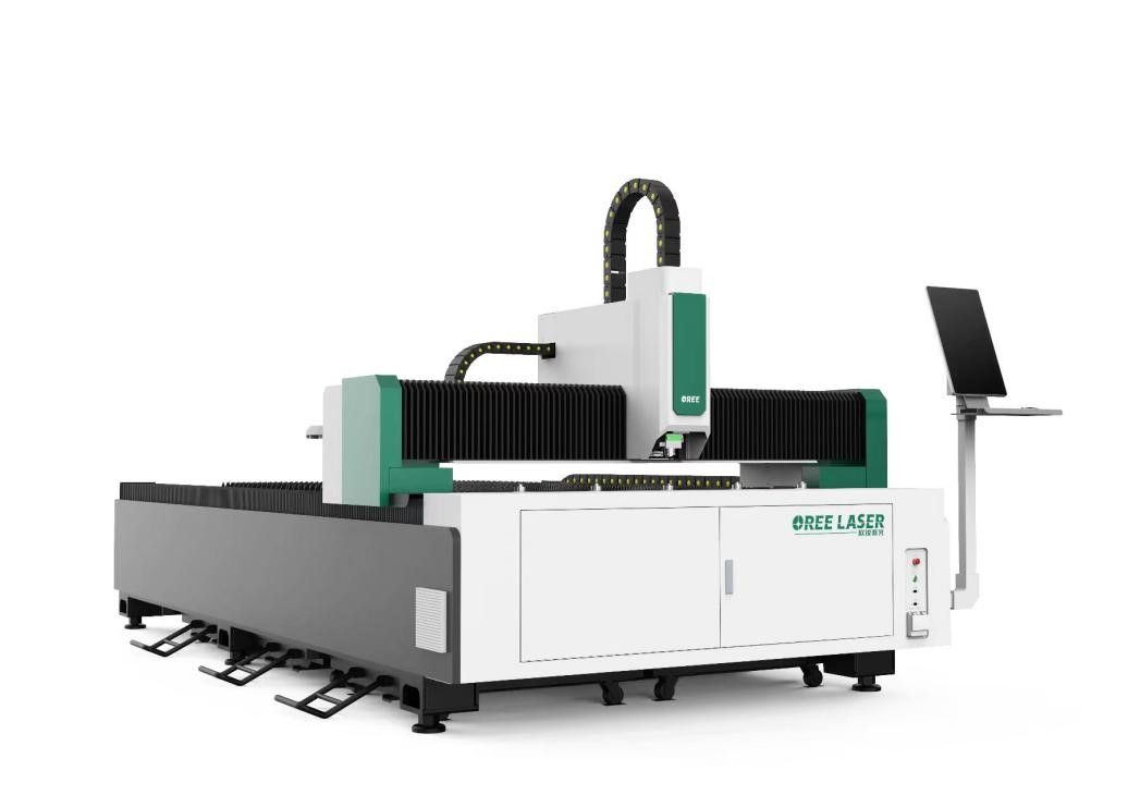 Станок для лазерной обработки листового металла OREE LASER F3015 3000W Raycus