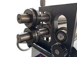 Вальцовочный станок с электроприводом W11G 1.5x1300