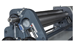 Вальцовочный станок электрический 3-х валковый Rollmak SME 130-15/4.5